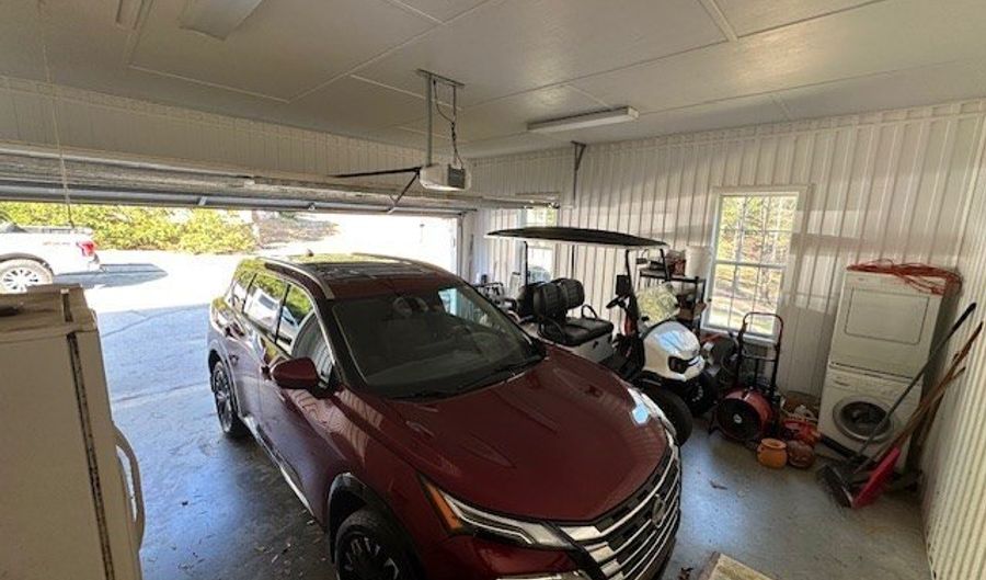 104 Lucky Ln, Andalusia, AL 36421 - 3 Beds, 3 Bath