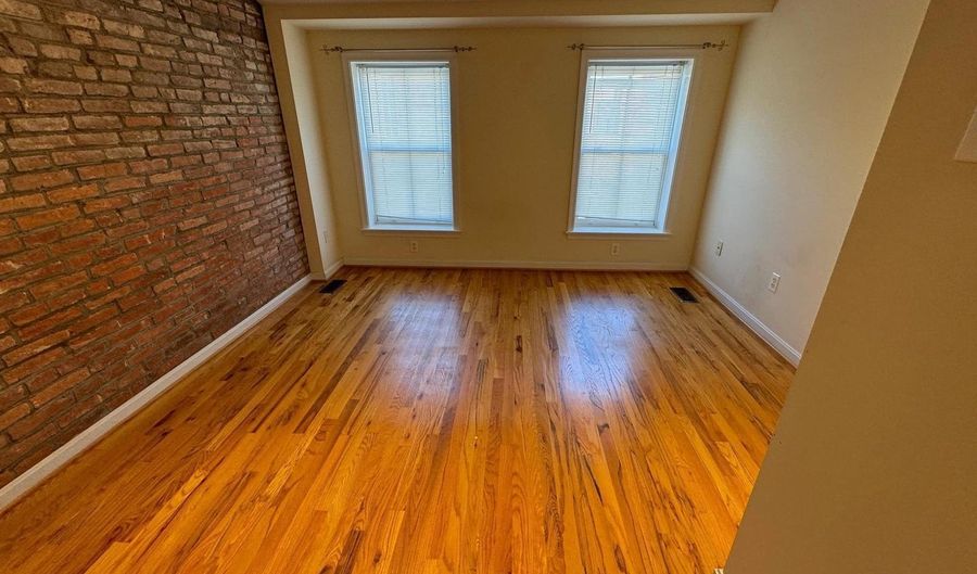 1637 FLEET St #2, Baltimore, MD 21231 - 1 Beds, 1 Bath