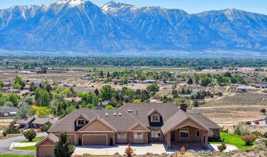 1103 Cortez Ln, Gardnerville, NV 89410 - 5 Beds, 1 Bath