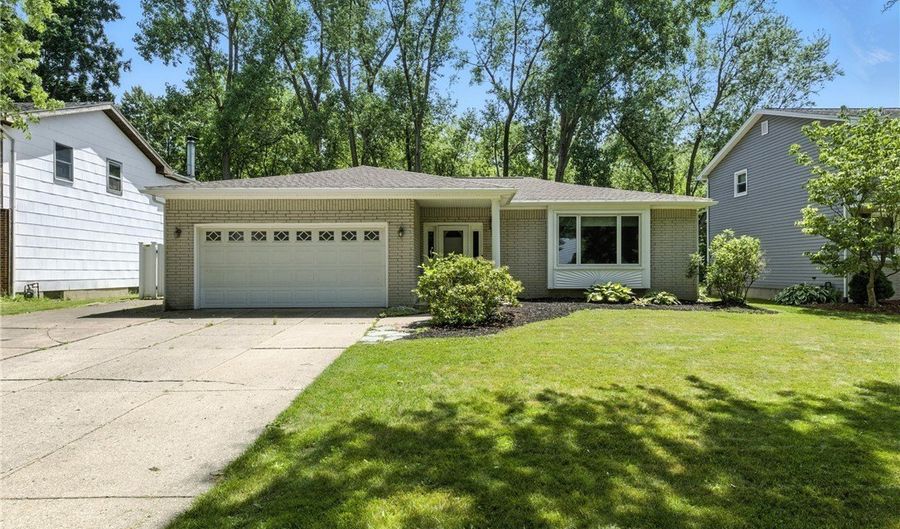 53 Christine Dr, Amherst, NY 14228 - 3 Beds, 2 Bath