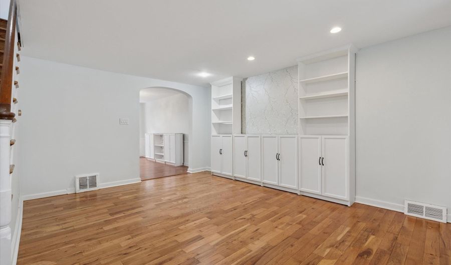 354 DAWSON St, Philadelphia, PA 19128 - 3 Beds, 1 Bath