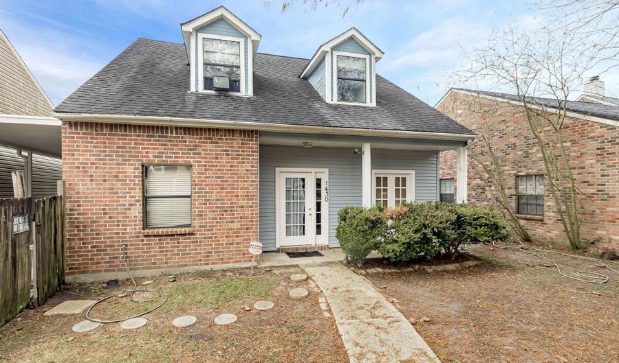 1430 Lila St, Baton Rouge, LA 70820 - 3 Beds, 3 Bath