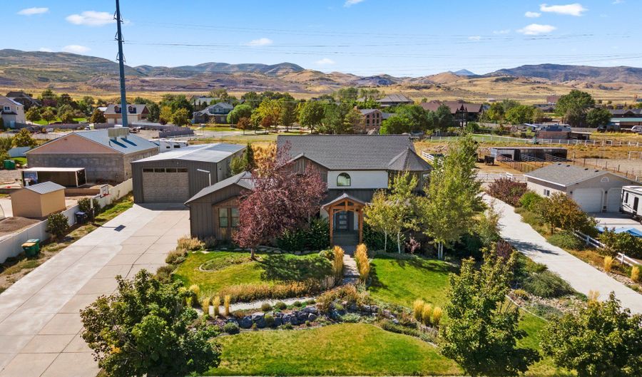 15258 S MOUNTAINSIDE Dr W, Bluffdale, UT 84065 - 5 Beds, 4 Bath