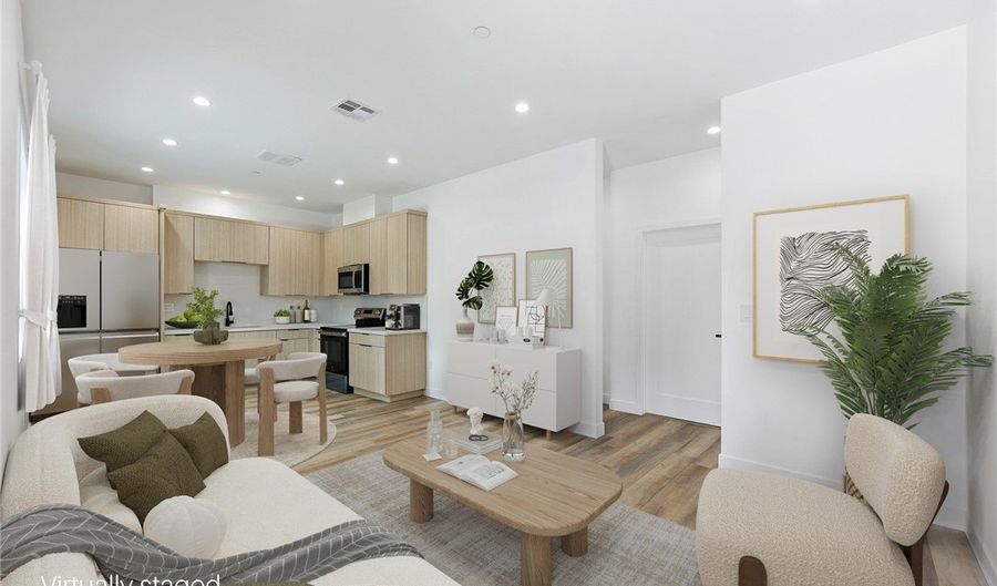 1023 E 28th, Los Angeles, CA 90011 - 6 Beds, 3 Bath