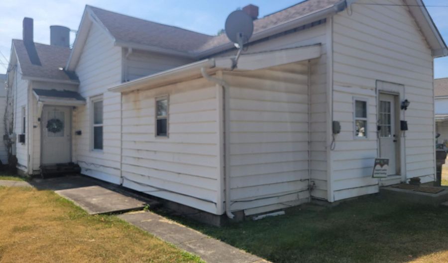 211 W Buckeye Ave, Ada, OH 45810 - 4 Beds, 2 Bath