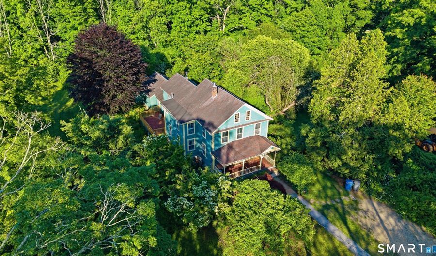 60 Chaplin St, Chaplin, CT 06235 - 3 Beds, 2 Bath
