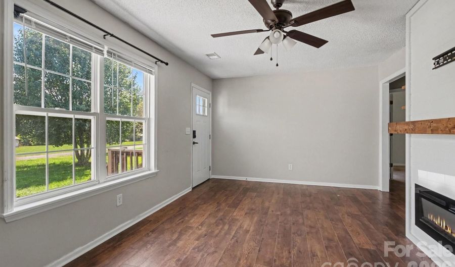 1341 E Cannon Ave, Albemarle, NC 28001 - 3 Beds, 2 Bath