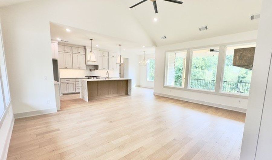 27 Cullen Hills Dr, Bella Vista, AR 72715 - 3 Beds, 3 Bath
