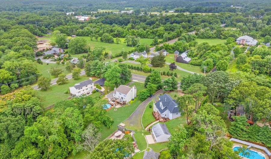 2262 Allenwood Rd, Allenwood, NJ 08720 - 3 Beds, 3 Bath