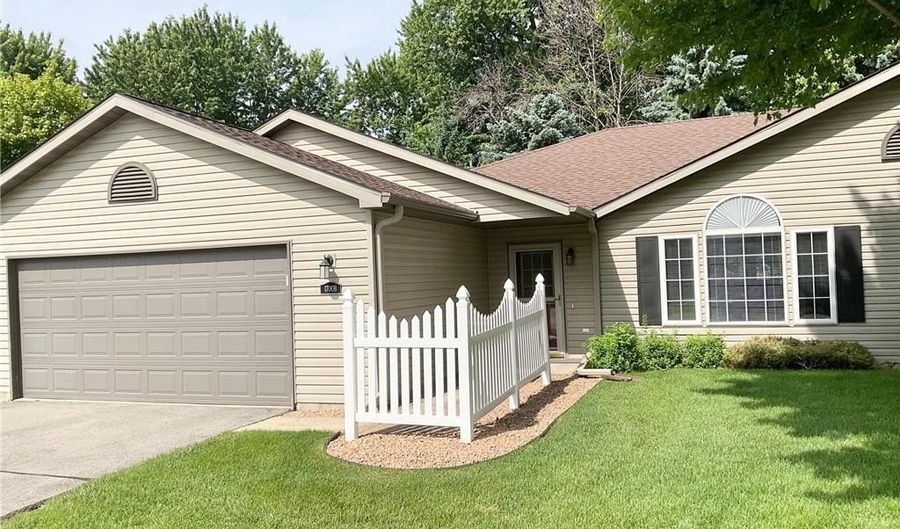 1700 Carriage Homes Dr SW B, Austin, MN 55912 - 2 Beds, 2 Bath