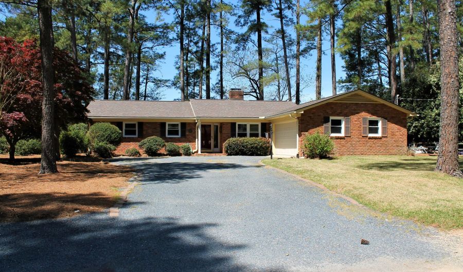 87 Lakeview Dr, Whispering Pines, NC 28327 - 3 Beds, 2 Bath