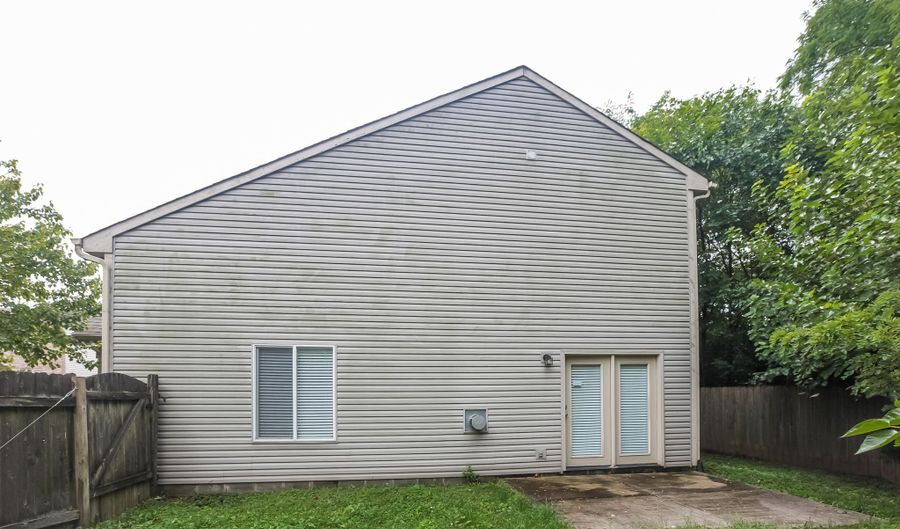 5061 Lewiston Dr, Indianapolis, IN 46254 - 3 Beds, 3 Bath