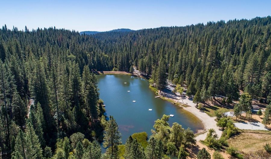 2393 Stephanie Dr, Arnold, CA 95223 - 2 Beds, 2 Bath