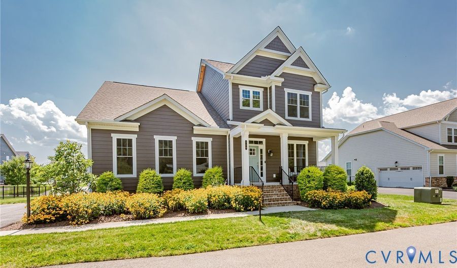 720 Chapman St, Ashland, VA 23005 - 3 Beds, 3 Bath