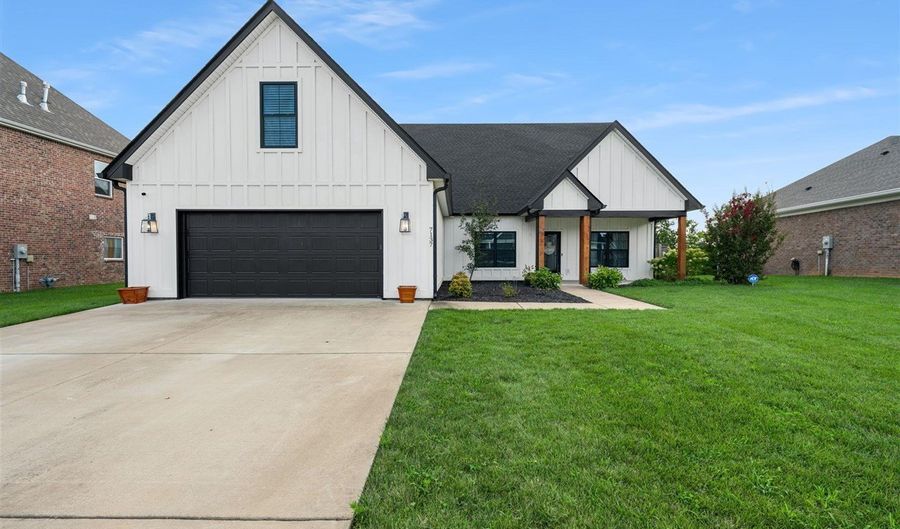7137 Hilliard Cir, Alvaton, KY 42122 - 4 Beds, 3 Bath