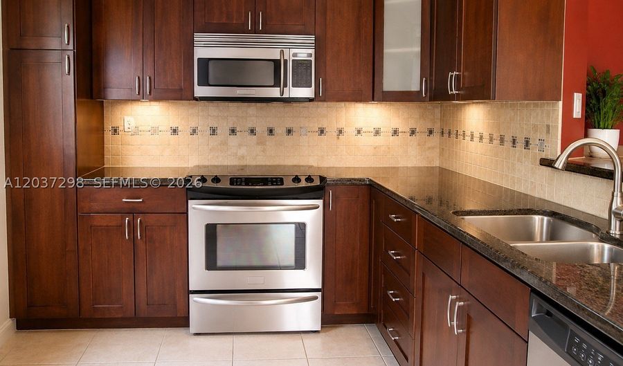 3545 Magellan Cir 358-5, Aventura, FL 33180 - 2 Beds, 2 Bath