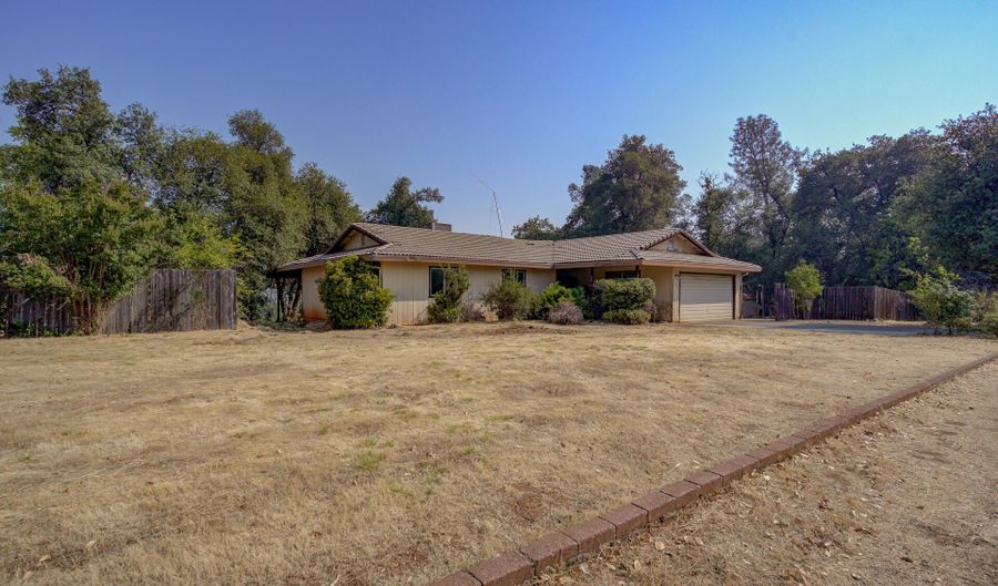 7234 Bohn Blvd, Anderson, CA 96007 - 3 Beds, 2 Bath