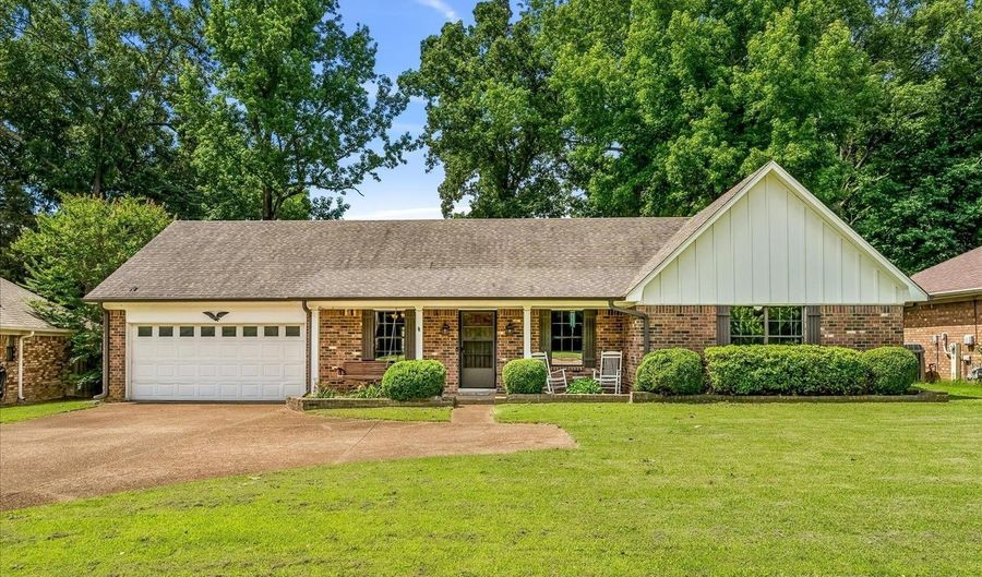 5711 YALE Dr, Bartlett, TN 38134 - 3 Beds, 2 Bath