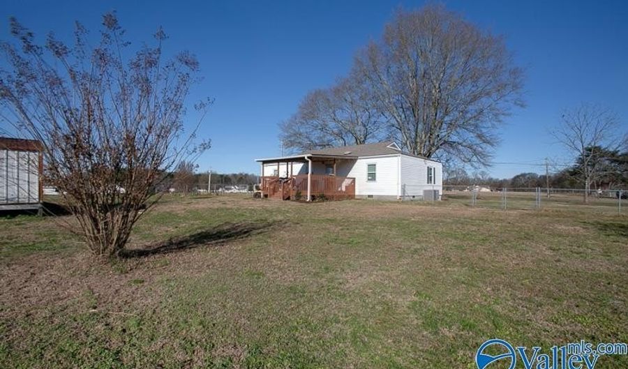 23676 Saint John Rd, Athens, AL 35613 - 3 Beds, 2 Bath