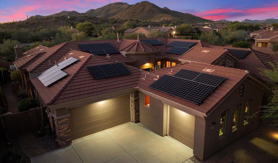 41252 N WHISTLING STRAIT Ct, Anthem, AZ 85086 - 5 Beds, 4 Bath