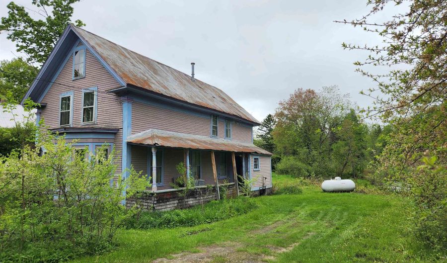 16 Northridge Rd, Burke, VT 05871 - 4 Beds, 1 Bath