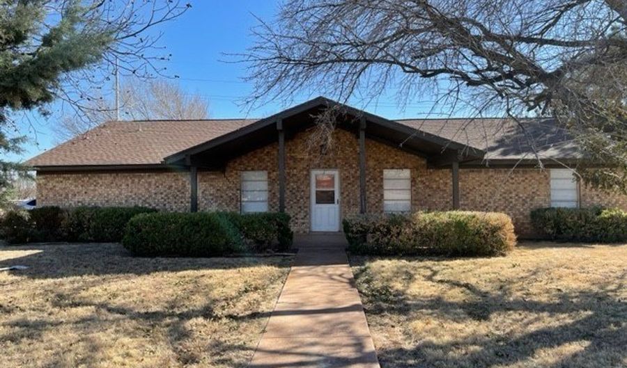 1045 Clark Rd, Abilene, TX 79602 - 3 Beds, 2 Bath