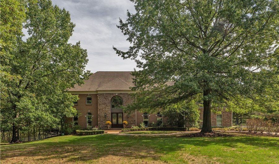 109 Lakeland Dr, Adams Twp., PA 16046 - 5 Beds, 6 Bath