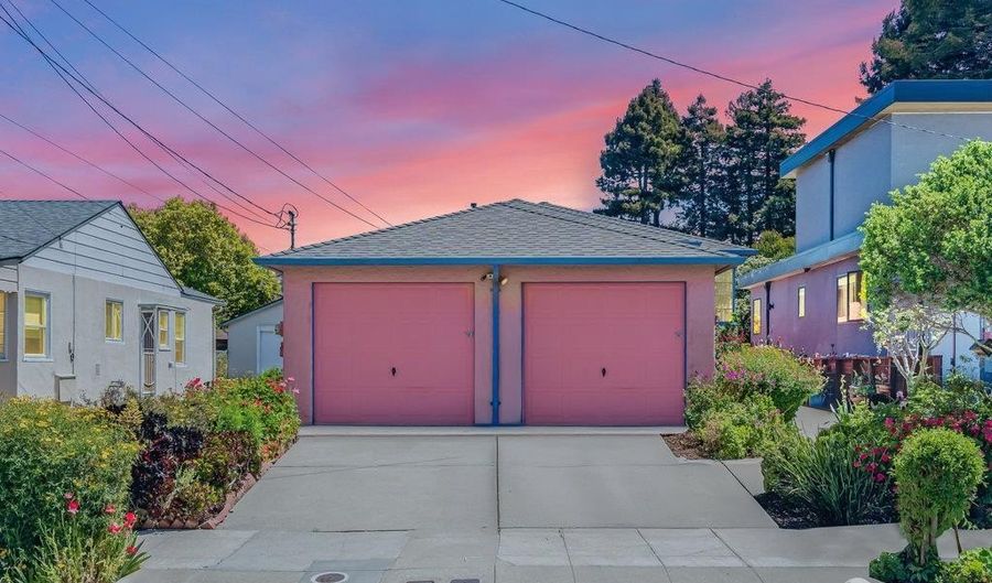 1141-1143 Evelyn Ave, Albany, CA 94706 - 2 Beds, 2 Bath