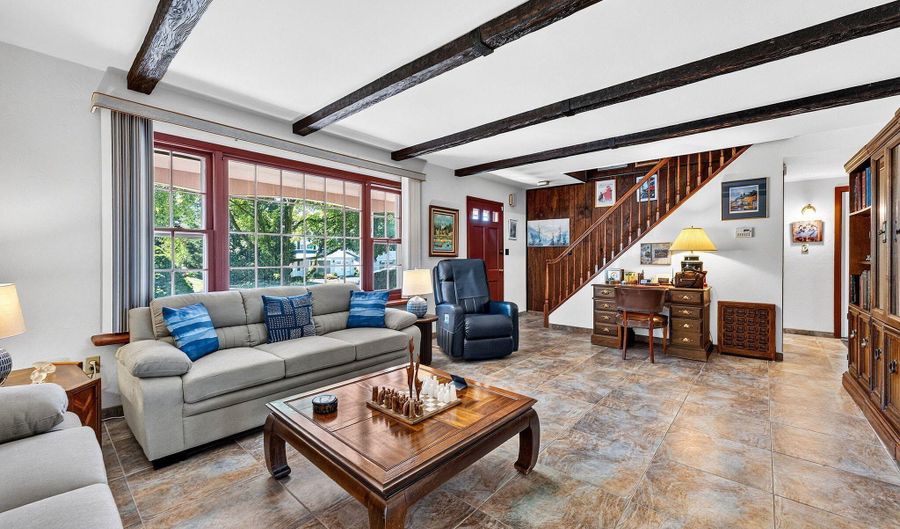 29 Ormont Ln, Aberdeen, NJ 07747 - 4 Beds, 2 Bath