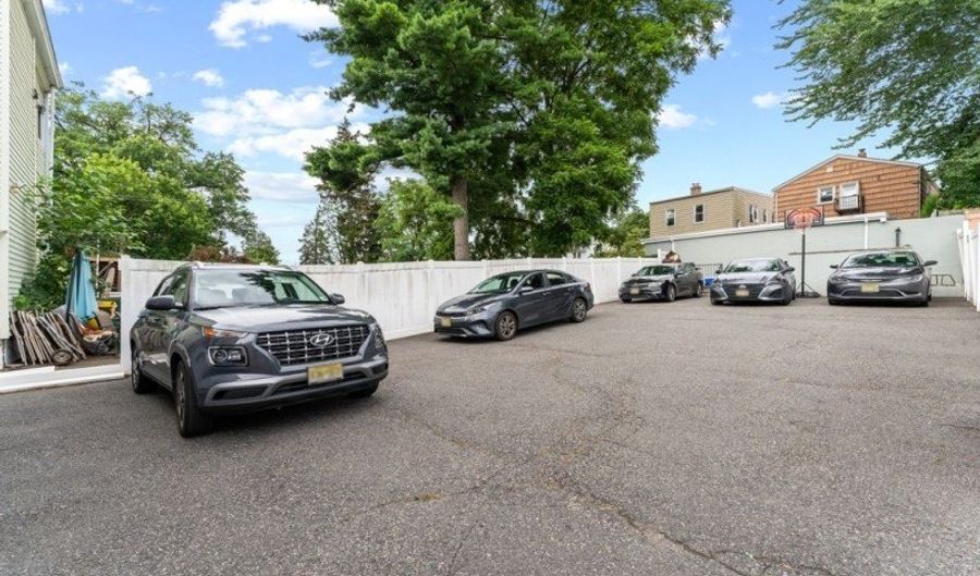 135 Union Ave, Belleville, NJ 07109 - 7 Beds, 2 Bath