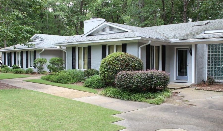 441 KIMBERLY Dr, Auburn, AL 36832 - 5 Beds, 3 Bath
