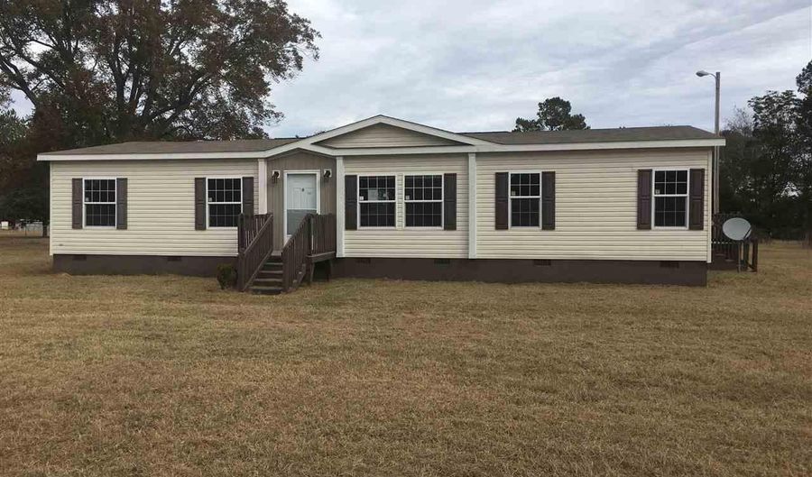 829 Antioch Church Rd, Bennettsville, SC 29512 - 3 Beds, 2 Bath