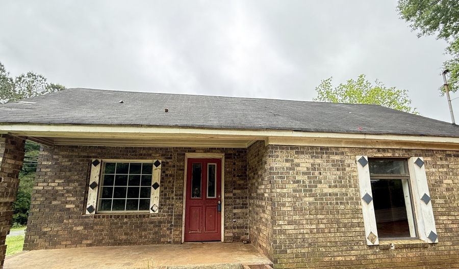 108 College, Barnesville, GA 30204 - 2 Beds, 1 Bath