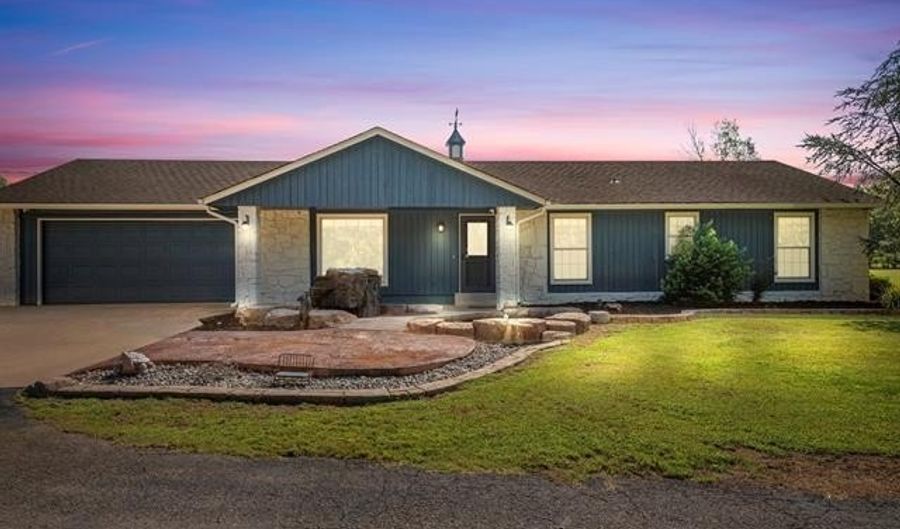 403000 W 2150 Dr, Bartlesville, OK 74006 - 4 Beds, 3 Bath