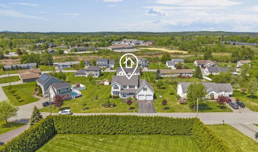 40 Hillview Dr, Bangor, ME 04401 - 4 Beds, 4 Bath