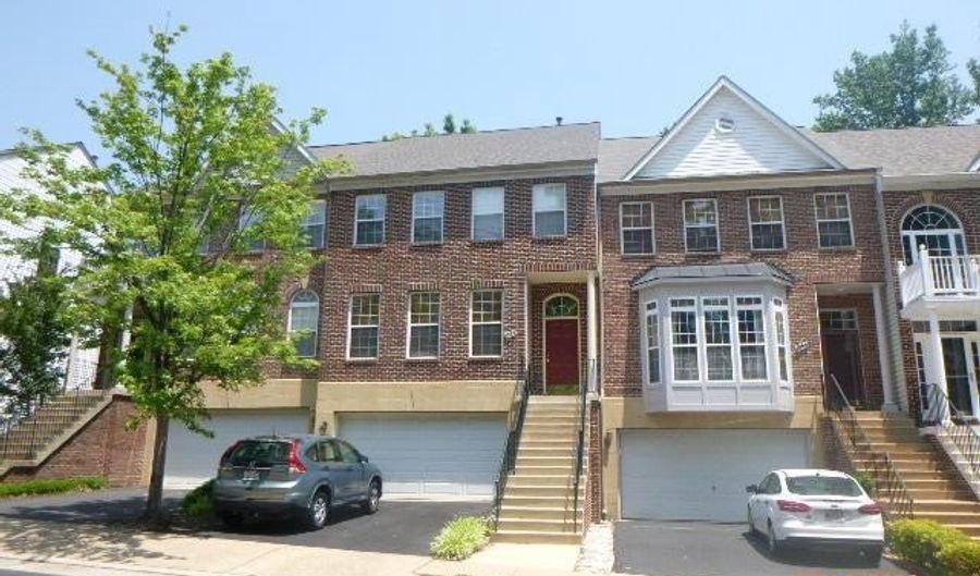 6563 MCKENNA Way, Alexandria, VA 22315 - 3 Beds, 4 Bath