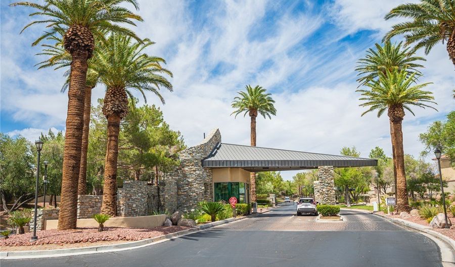 2885 Barrow Downs St, Las Vegas, NV 89135 - 5 Beds, 5 Bath