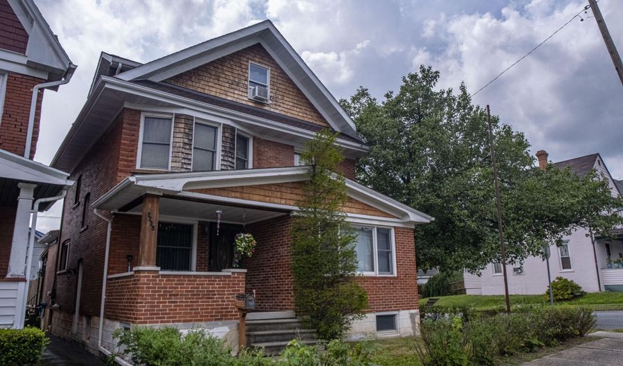 1115 N 2nd St, Altoona, PA 16601 - 4 Beds, 2 Bath