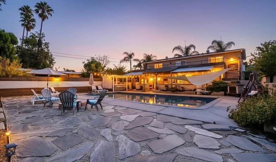 738 E 5Th Ave 230-282-13-00, Escondido, CA 92025 - 3 Beds, 3 Bath