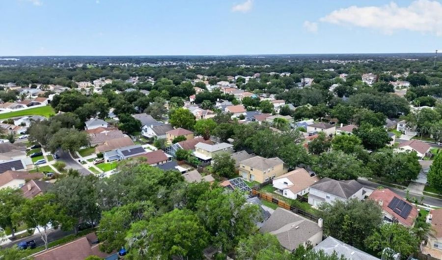 97 ABBEY HOLLOW Dr, Apopka, FL 32712 - 4 Beds, 2 Bath