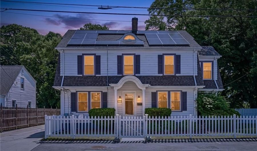 1175 Lonsdale Ave, Lincoln, RI 02865 - 5 Beds, 2 Bath