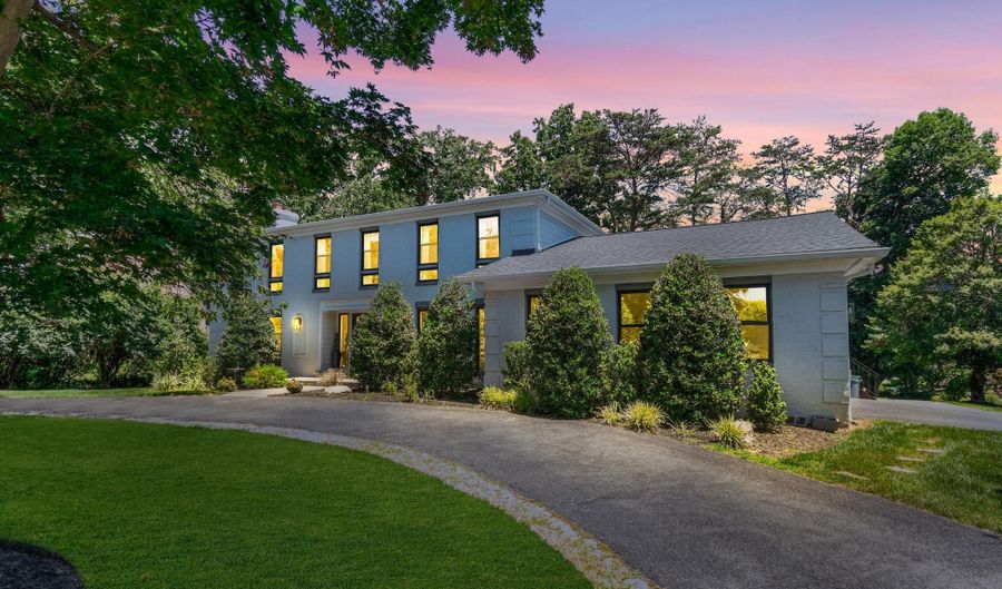 7601 PERSIMMON TREE Ln, Bethesda, MD 20817 - 6 Beds, 6 Bath