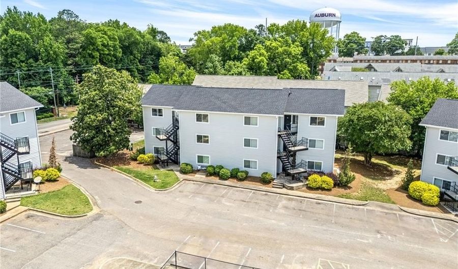 557 W GLENN Ave B-301, Auburn, AL 36830 - 2 Beds, 1 Bath