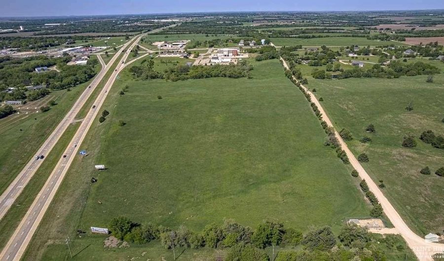 900 2400 Ave, Abilene, KS 67410 - 0 Beds, 0 Bath