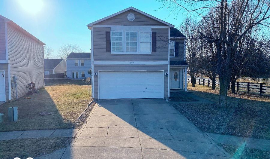 2549 Black Antler Ct, Indianapolis, IN 46217 - 3 Beds, 3 Bath