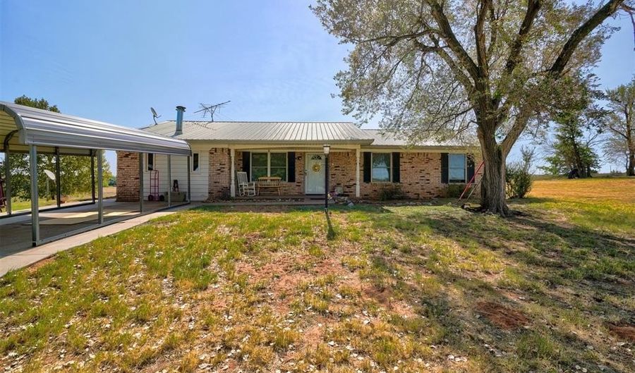 38101 County Street 2660 St, Anadarko, OK 73005 - 3 Beds, 2 Bath