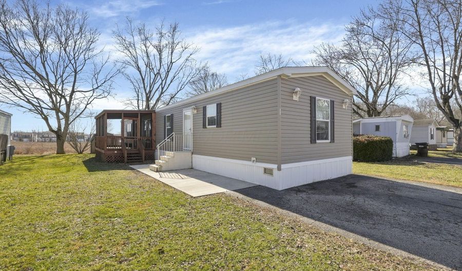 22 Skyline Dr, Ashville, OH 43103 - 3 Beds, 2 Bath