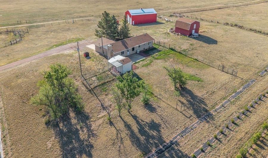 3123 CRAZY HORSE Rd, Cheyenne, WY 82009 - 3 Beds, 2 Bath