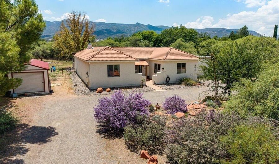 305 W Fort Mcdowell Pl, Camp Verde, AZ 86322 - 3 Beds, 3 Bath
