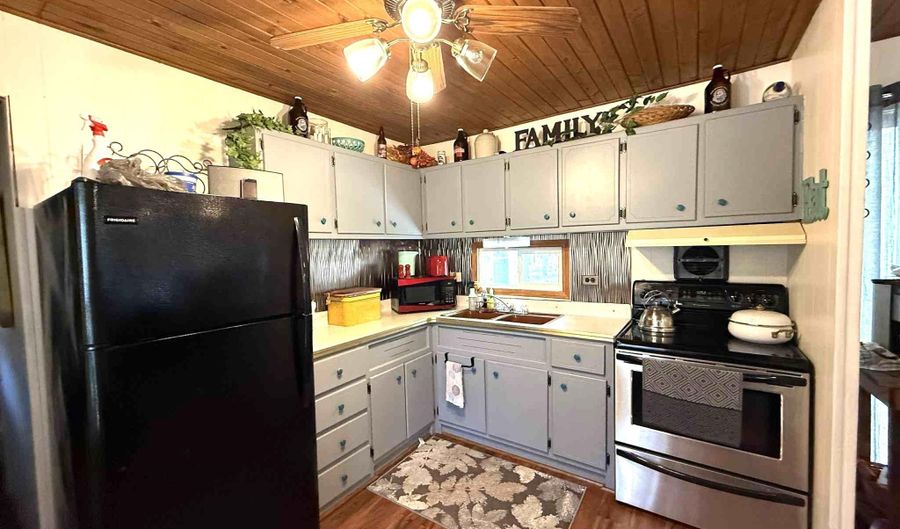 1963 W 7th Dr, Adams, WI 53934 - 2 Beds, 1 Bath
